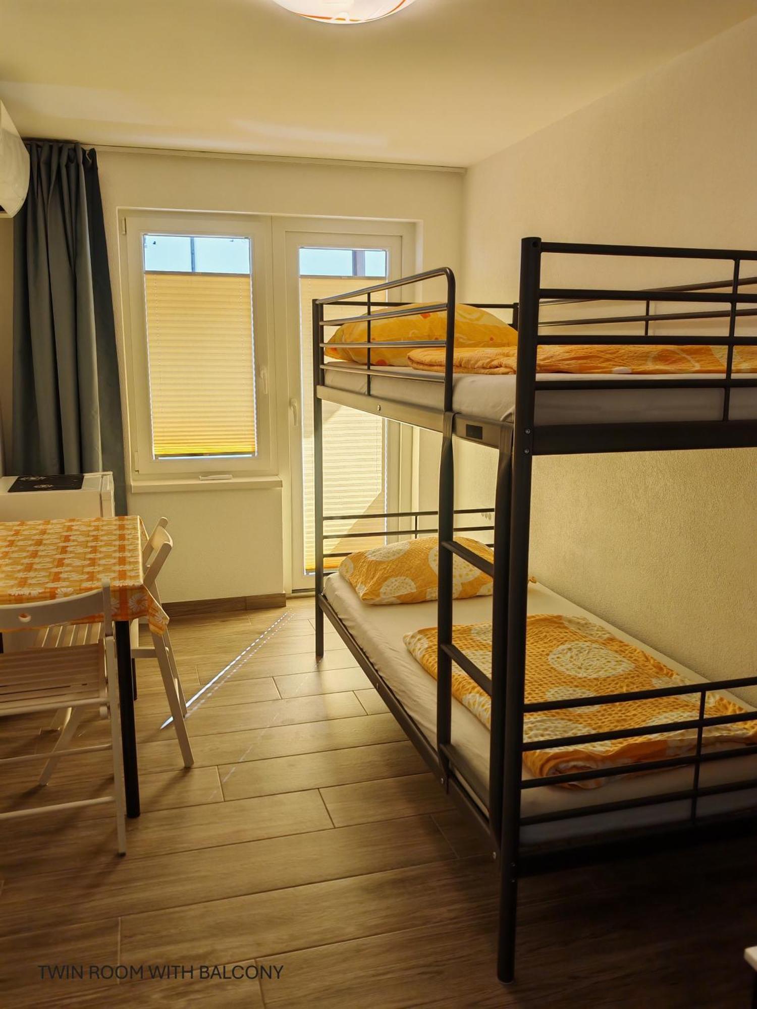 Apartment And Room Anica Tolmin Extérieur photo